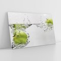 Obraz na płótnie 120x80 - Jabłka: Świeżość natury - jabłka, woda