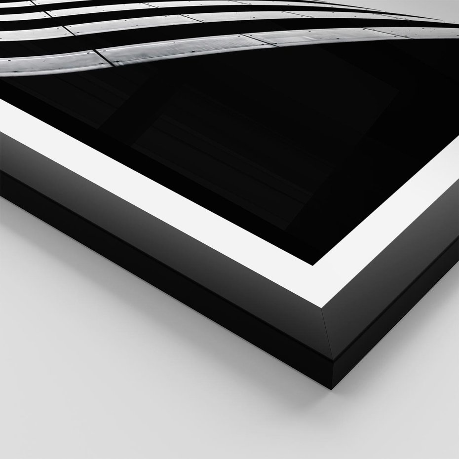 Plakat w ramie 40x50 - Architektoniczna Fala - architektura, falowany budynek - rama czarna