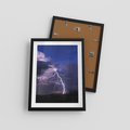 Plakat w ramie 30x40 - Burza z błyskawicami nad horyzontem - burza, błyskawica - rama czarna