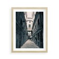 Plakat w ramie 40x50 - Odkryj tajemnice miasta - uliczka, perspektywa - rama drewno