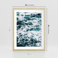 Plakat w ramie 30x40 - Potęga Natury: Wzburzone Fale Oceanu - wzburzone fale oceanu - rama drewno