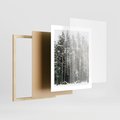 Plakat w ramie 40x50 - Sypiący Śnieg - las w zimie, drzewa pod śniegiem - rama drewno