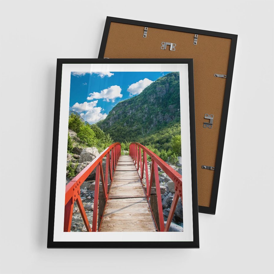 Plakat w ramie 50x70 - Most do przygody - góry, most - rama czarna