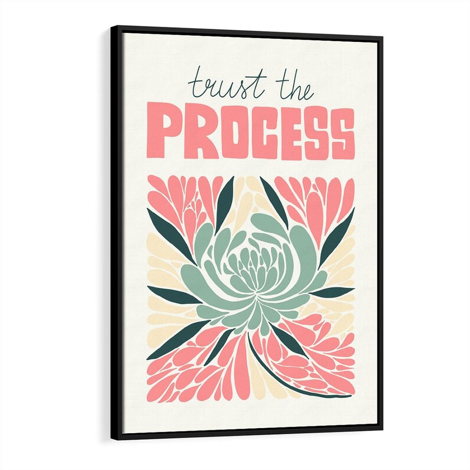 Obraz w ramie 70x100 - Rozbijające Barwy - abstrakcyjny pastelowy kwiat, wyrazista typografia - rama czarna