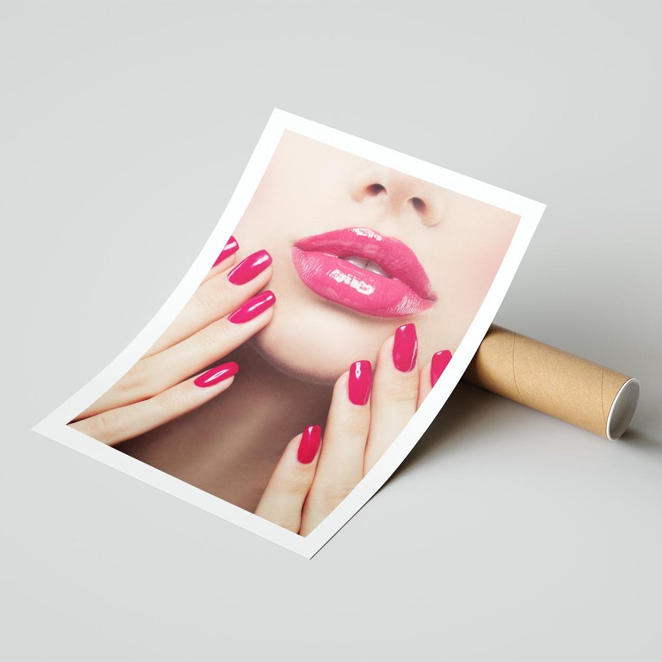Plakat bez ramy 21x30 - Wyrażenie Piękna - paznokcie, usta