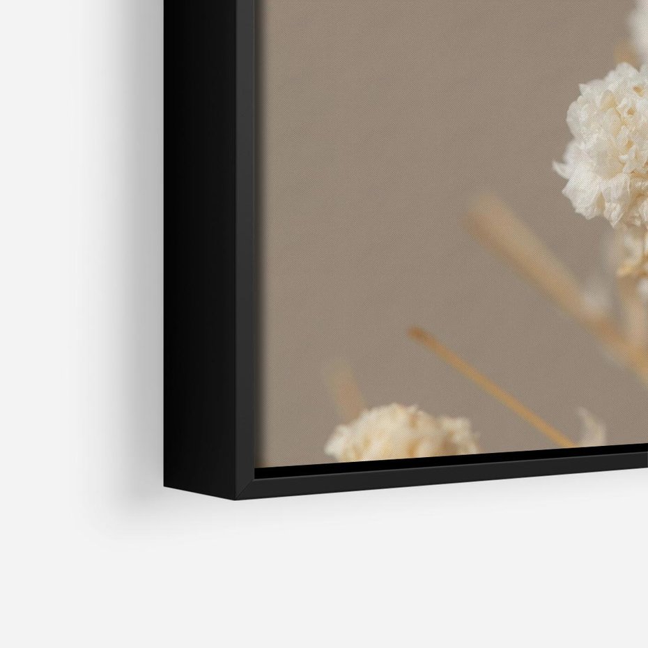 Obraz w ramie 50x50 - Przezroczyste piękno - gipsówka, suche - rama czarna