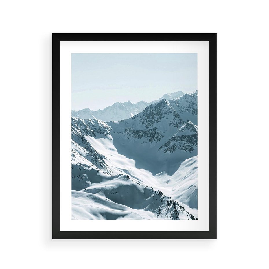 Plakat w ramie 40x50 - Surowość Gór - górskie szczyty, śnieg - rama czarna