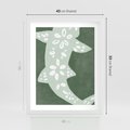 Plakat w ramie 40x50 - Migotliwe Wibracje Zieleni - zielony plakat, abstrakcja przypominająca rybę - rama biała