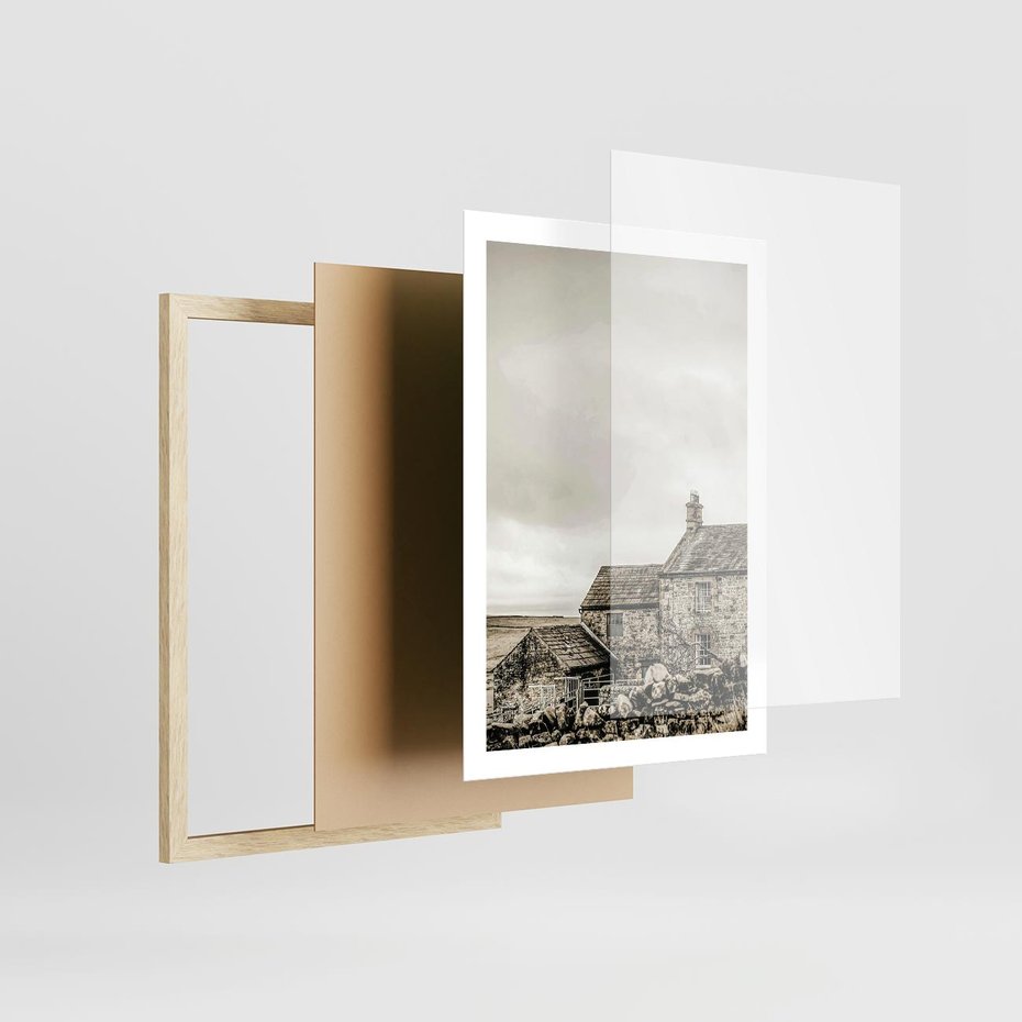 Plakat w ramie 50x70 - Kamienny Dom w Odcieniach Sepii - stary kamienny dom, odcienie sepii - rama drewno