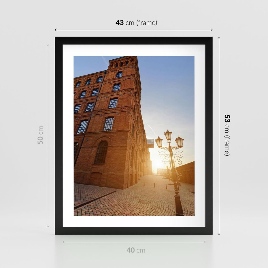 Plakat w ramie 40x50 - Perspektywa uliczki - uliczka, perspektywa - rama czarna