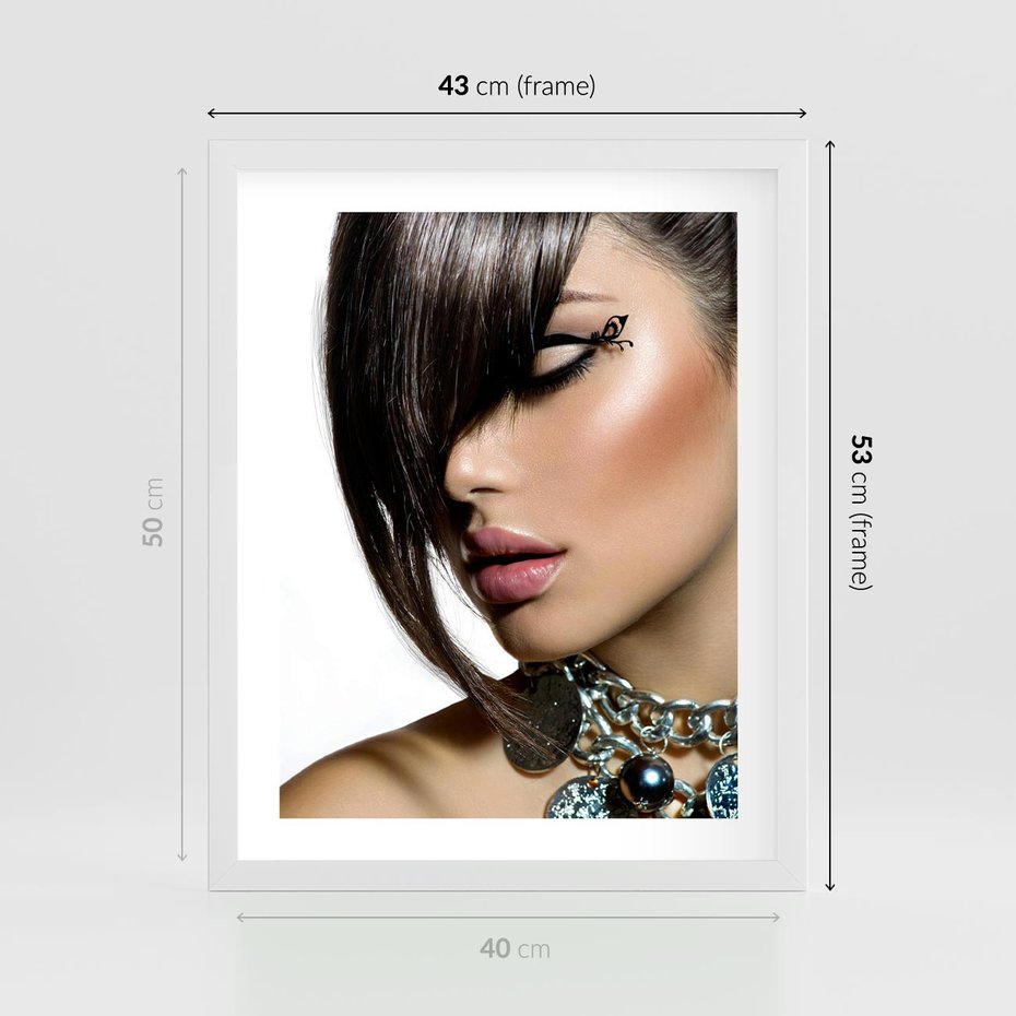 Plakat w ramie 40x50 - Kobieca Fryzura w Ruchu - fryzura, kobieta - rama biała