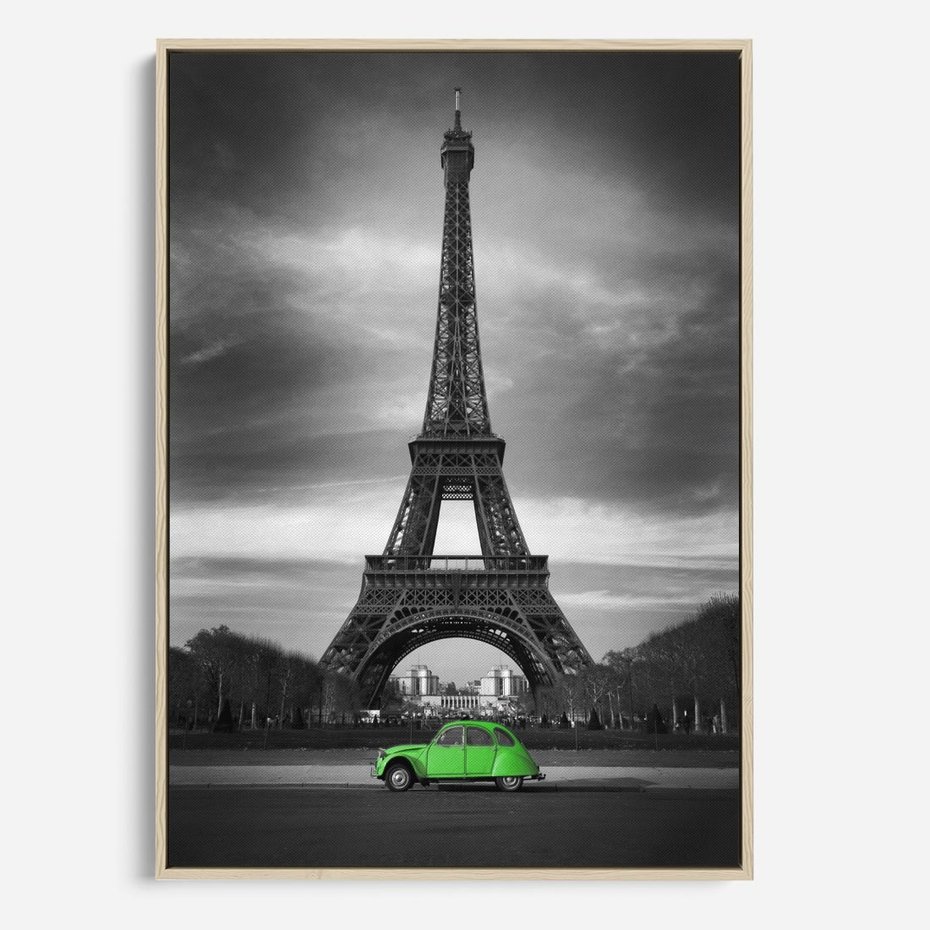 Obraz w ramie 80x120 - Paryskie Romantyczne Spotkanie - Eiffla, samochód - rama drewno