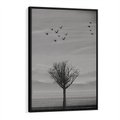 Obraz w ramie 50x70 - Samotne Drzewo - samotne drzewo w polu, czarno białe zdjęcie - rama czarna