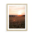 Plakat w ramie 50x70 - Łąka we Wschodzącym Słońcu: Magia Poranka - łąka, krajobraz - rama drewno