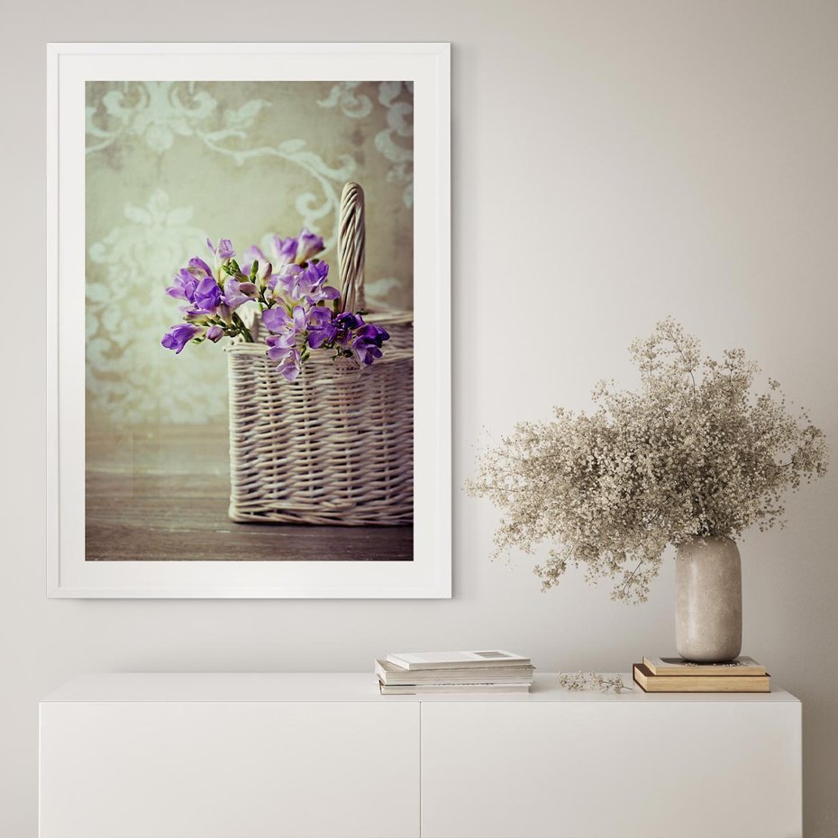 Plakat w ramie 30x40 - Kwiatowy koszyk - kwiaty, koszyk - rama biała