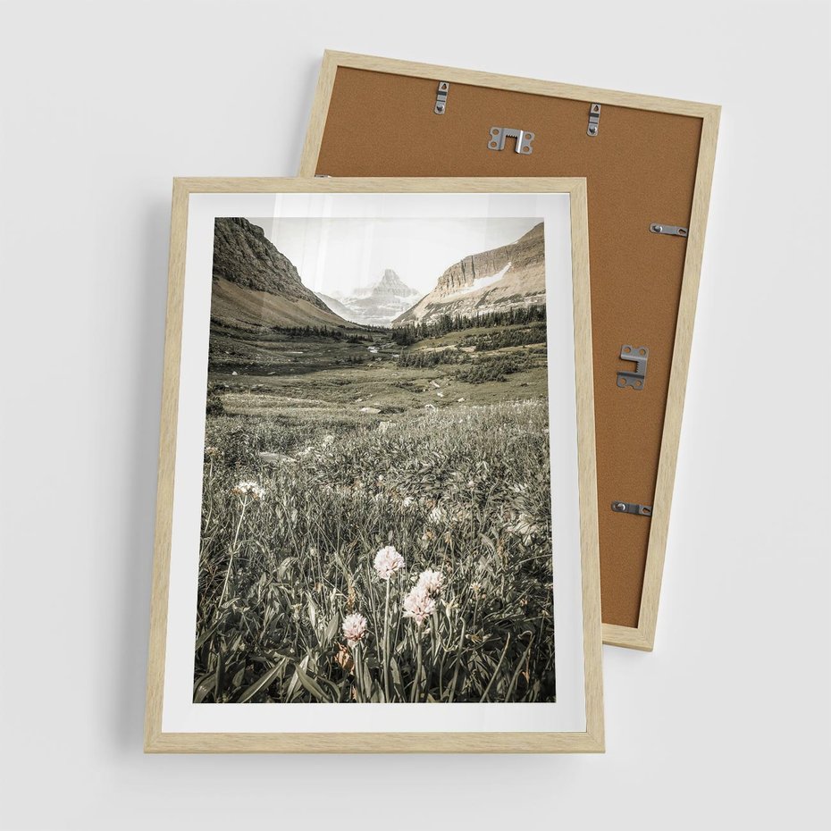 Plakat w ramie 50x70 - Nostalgiczne Góry - górski krajobraz, łaka w górach - rama drewno