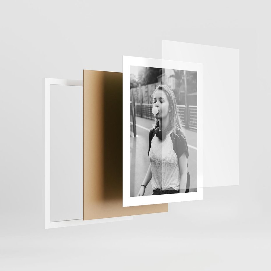 Plakat w ramie 30x40 - Letnia Młodość - nowoczesna fotografia, czarno biała - rama biała