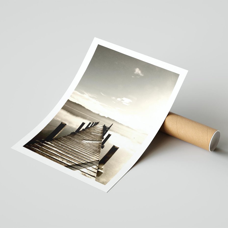 Plakat bez ramy 40x50 - Mglisty poranek na pomostcie - pomost, mgła