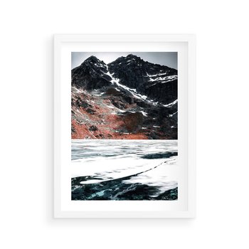 Plakat w ramie 40x50 - Śnieżna Opowieść - górski krajobraz, zima w górach - rama biała