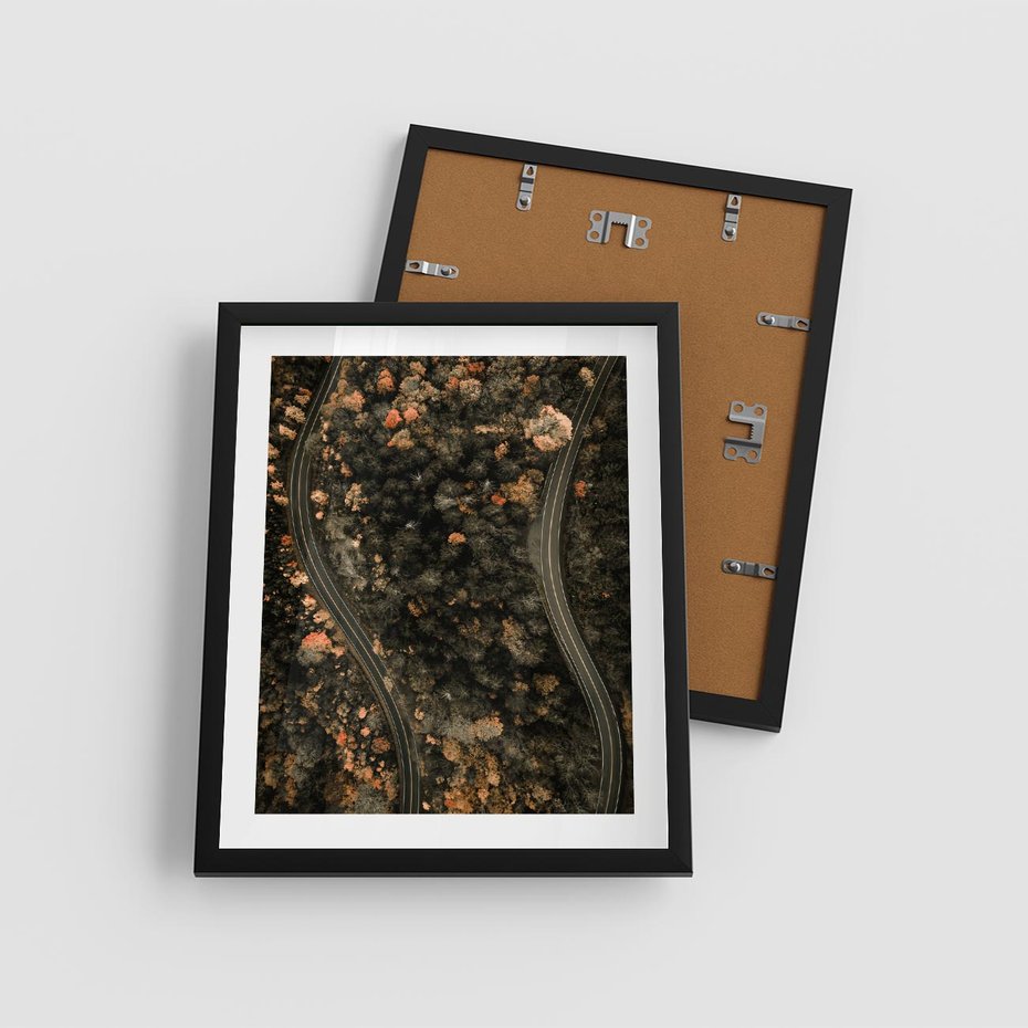 Plakat w ramie 40x50 - Las i Droga w Kolorach Jesieni - droga, ujęcie z góry - rama czarna