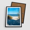 Plakat w ramie 50x70 - Spokój nad brzegiem morza - plaża, morze - rama czarna
