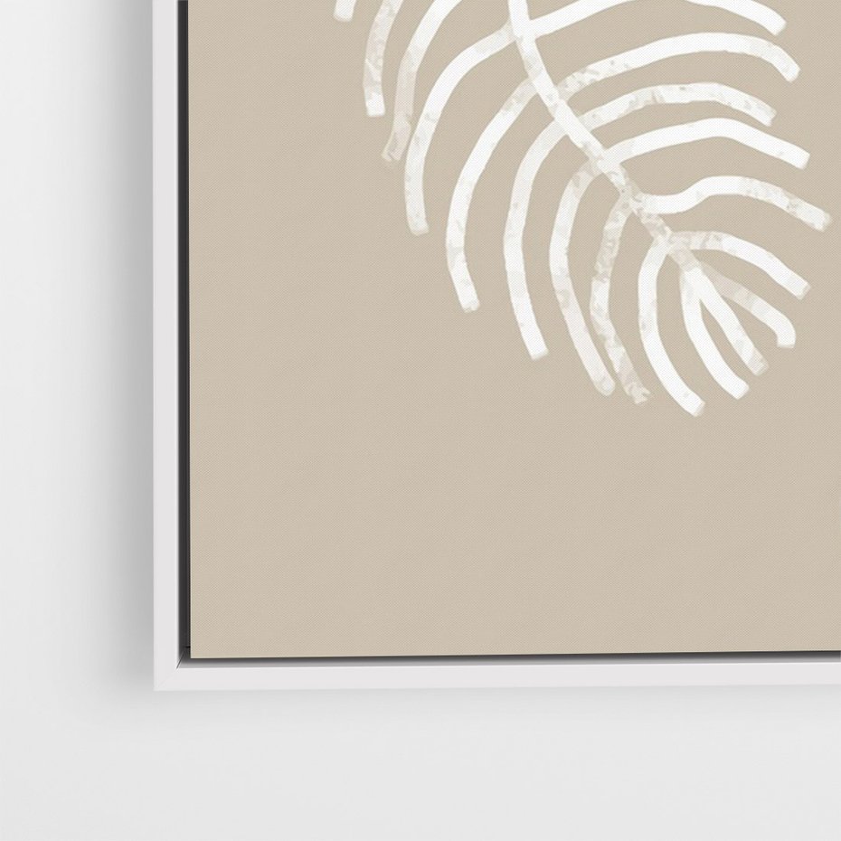 Obraz w ramie 80x120 - Spleciona Harmonia - sztuka nowoczesna, białe i czarne pióro - rama biała