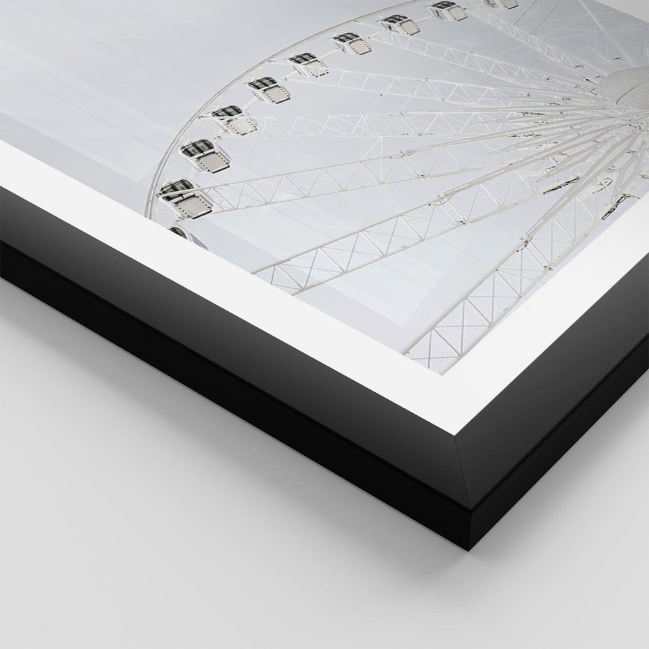 Plakat w ramie 40x50 - Karuzela Młyńska: Nostalgiczne Koło - młyńskie koło, karuzela - rama czarna