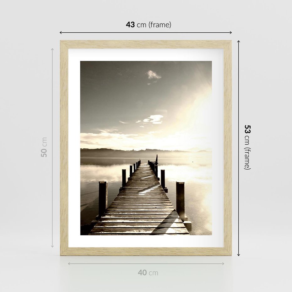 Plakat w ramie 40x50 - Mglisty poranek na pomostcie - pomost, mgła - rama drewno