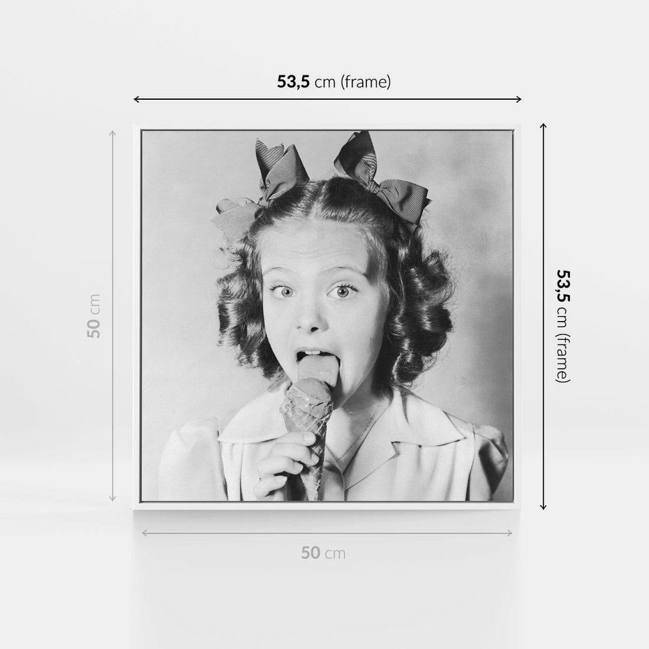 Obraz w ramie 50x50 - Pyszny Deser - retro zdjęcie, czarno białe - rama biała