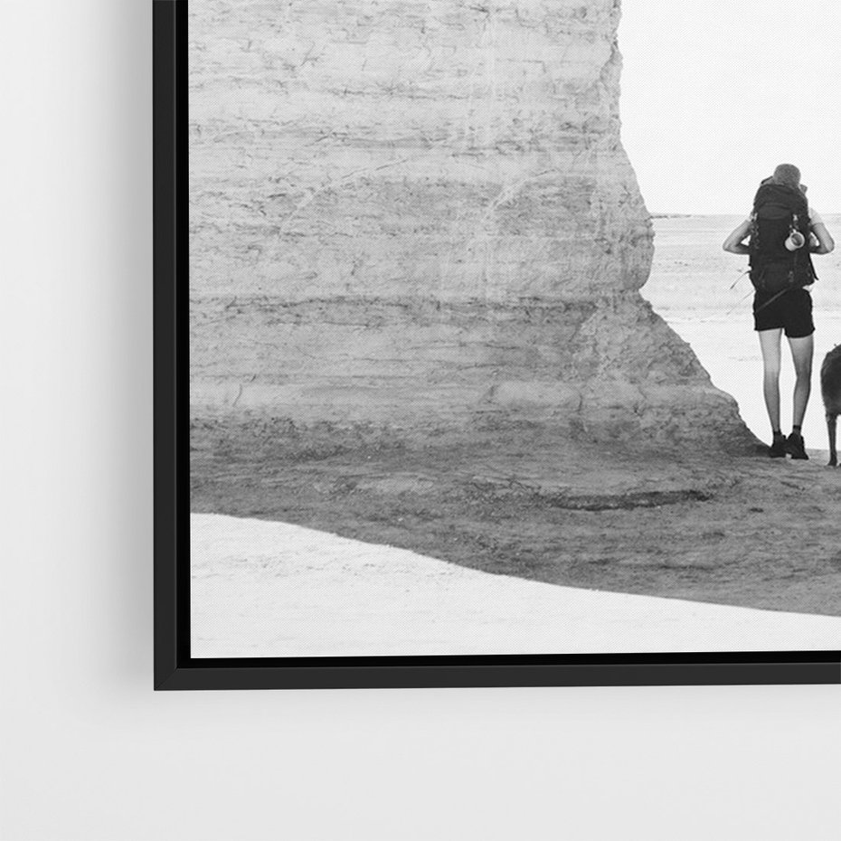 Obraz w ramie 50x70 - Podróżna Eksploracja - Echa Przygody - rama czarna