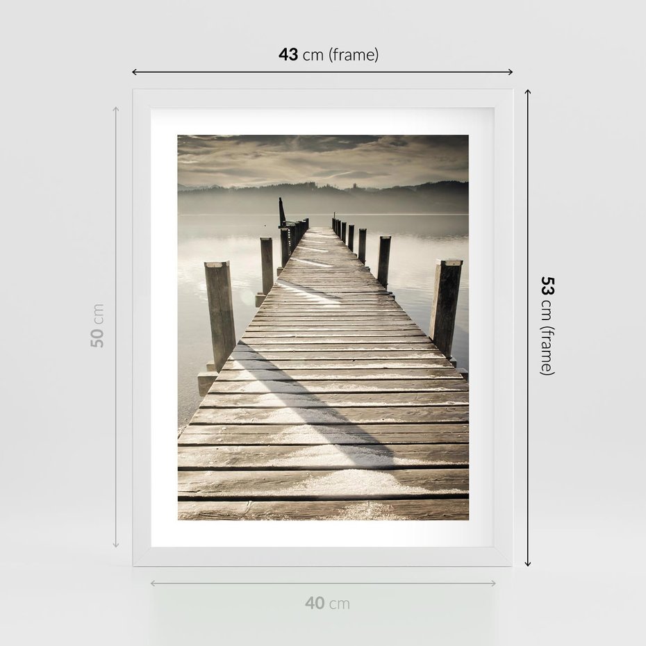 Plakat w ramie 40x50 - Idylliczny pomost nad jeziorem - pomost, jezioro - rama biała