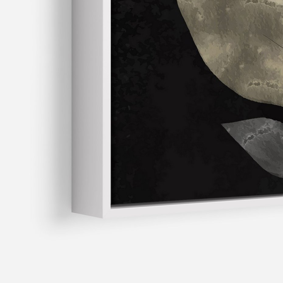 Obraz w ramie 80x120 - Nocne Uniesienia - abstrakcyjny kwiat, mroczna atmosfera - rama biała