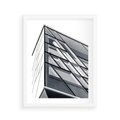 Plakat w ramie 40x50 - Architektura Przyszłości: Czarno-Białe Ujęcie - nowoczesna architektura, czarno białe zdjęcie - rama biała