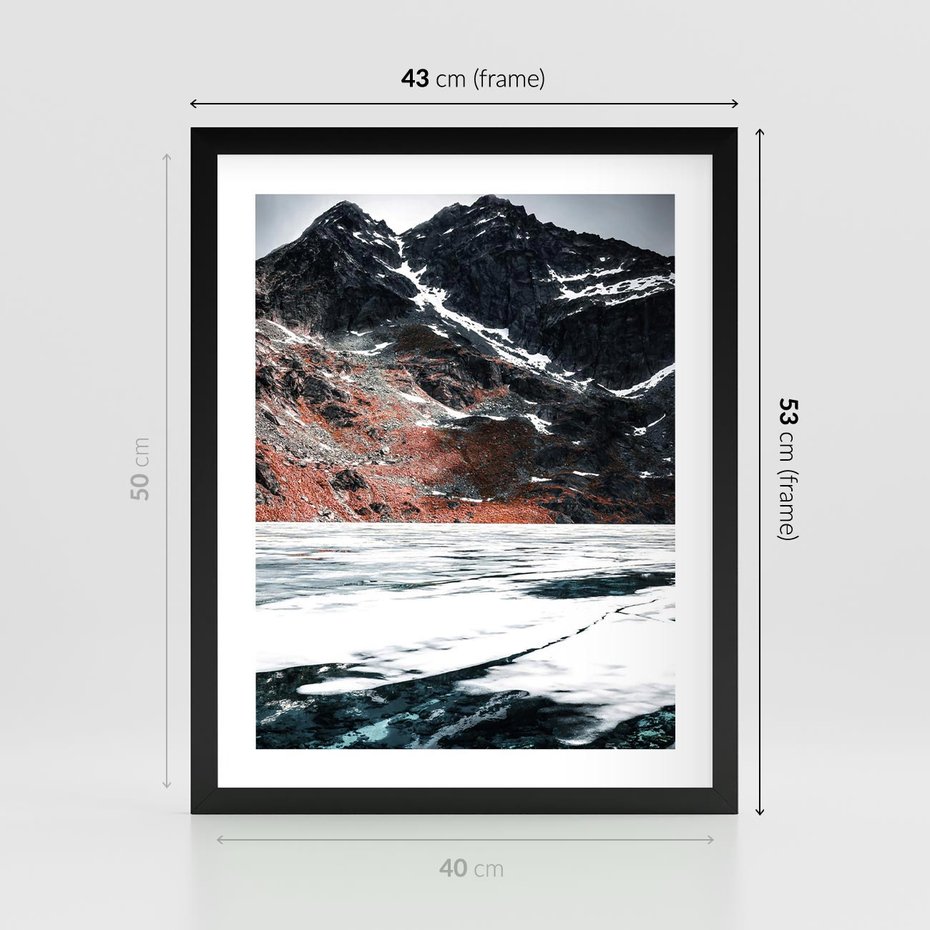 Plakat w ramie 40x50 - Śnieżna Opowieść - górski krajobraz, zima w górach - rama czarna