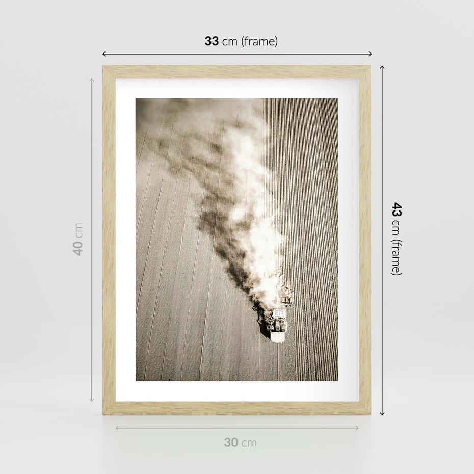 Plakat w ramie 30x40 - Żniwa na Wsi - pole, traktor na polu - rama drewno