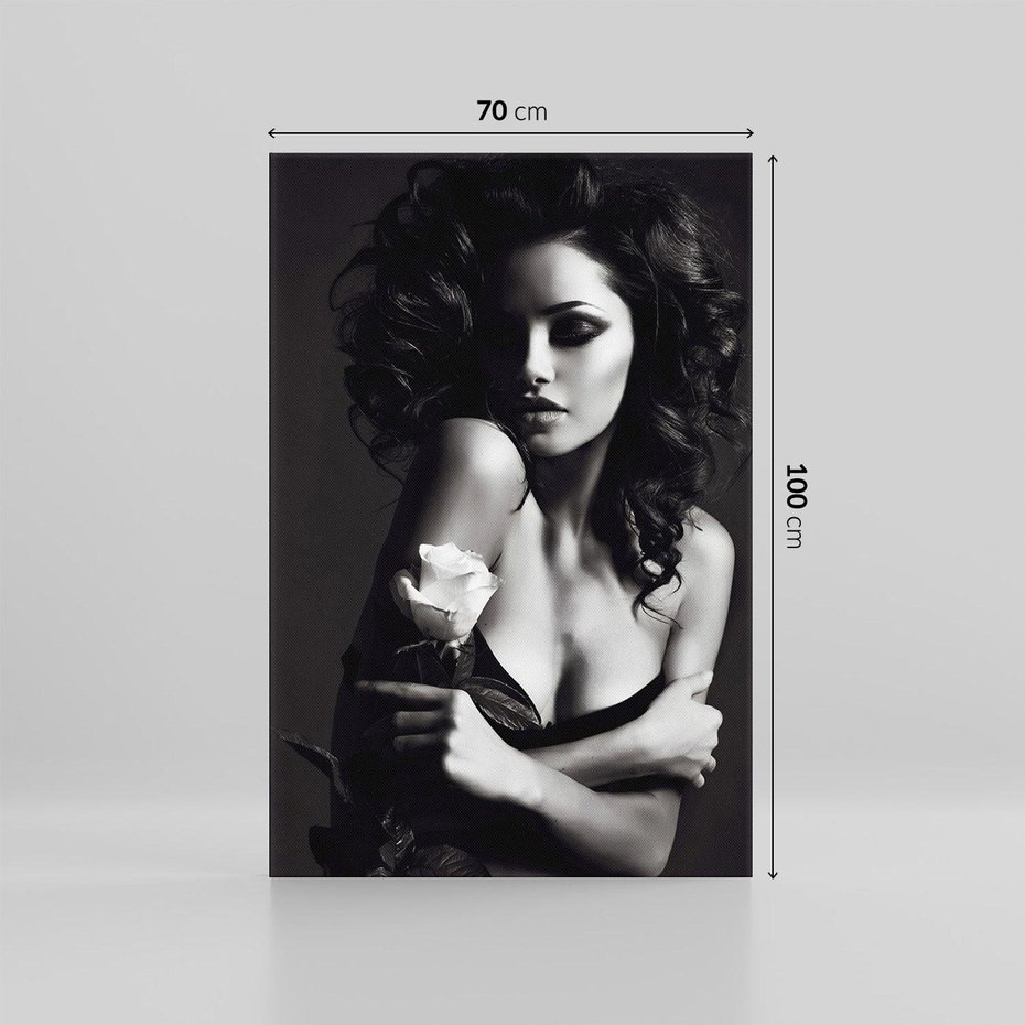 Obraz na płótnie 70x100 - Piękno kobiecego aktu uchwycone - kobieta, akt