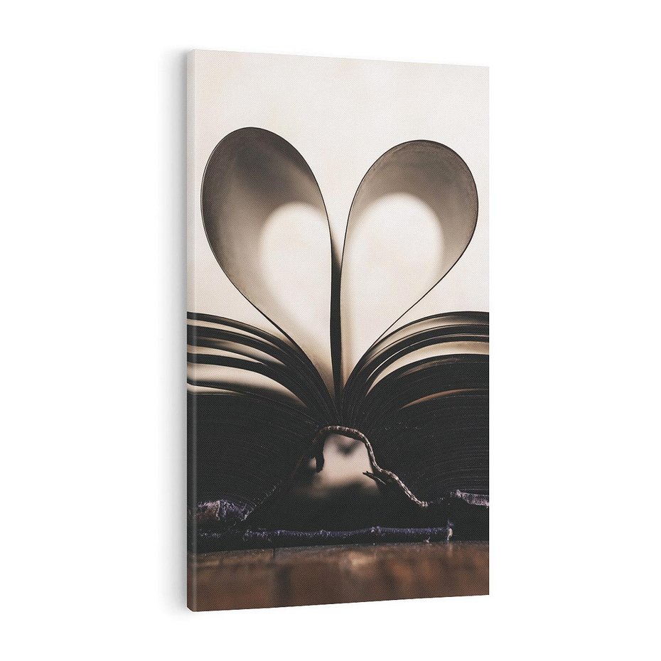 Obraz na płótnie 70x100 - Książka - Serce Retro - ksizka, serce