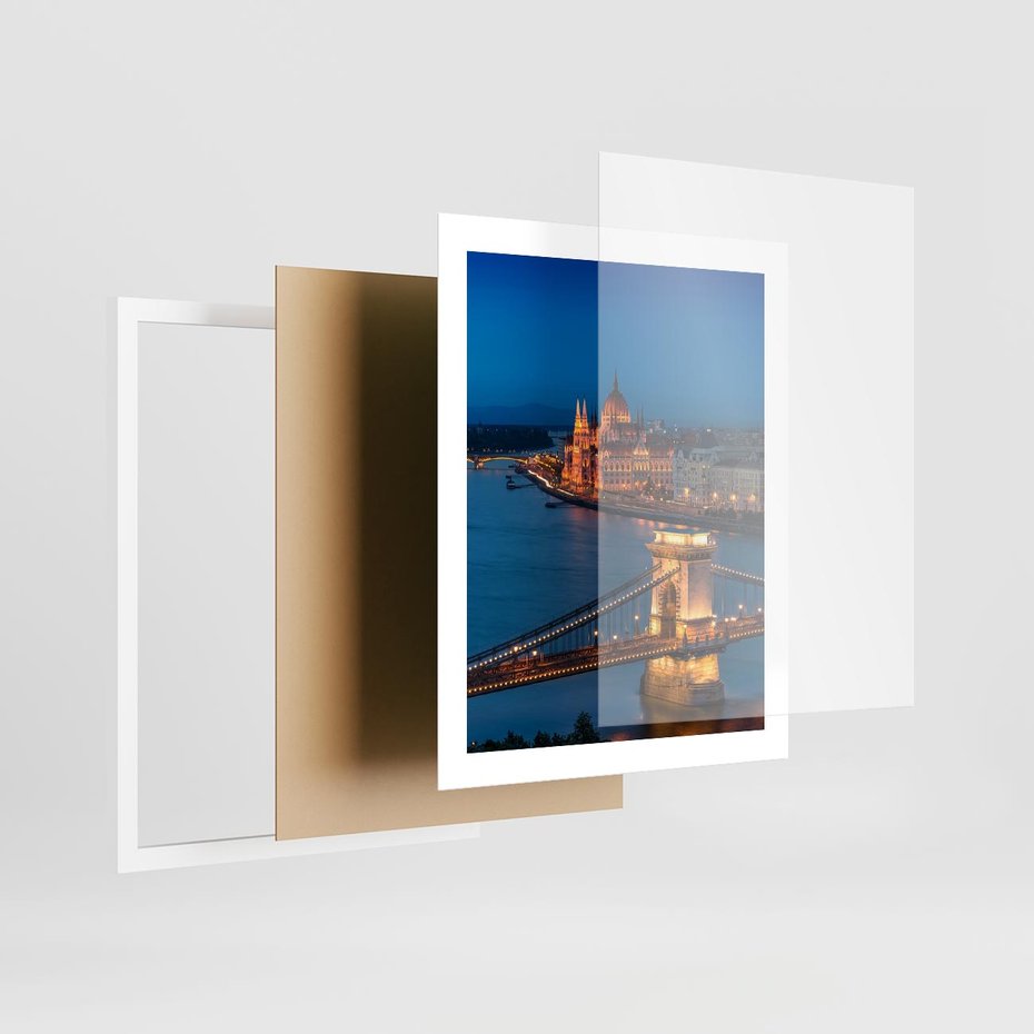 Plakat w ramie 40x50 - Mostowe miasto nocą - miasto, most - rama biała