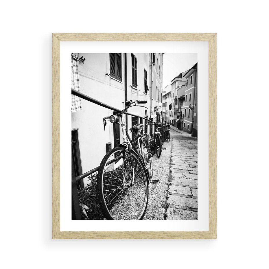 Plakat w ramie 40x50 - Rower w Kontraście - rower, czarno - rama drewno