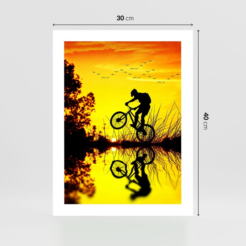 Plakat bez ramy 30x40 - Rower przy zachodzie słońca - rower, zachód