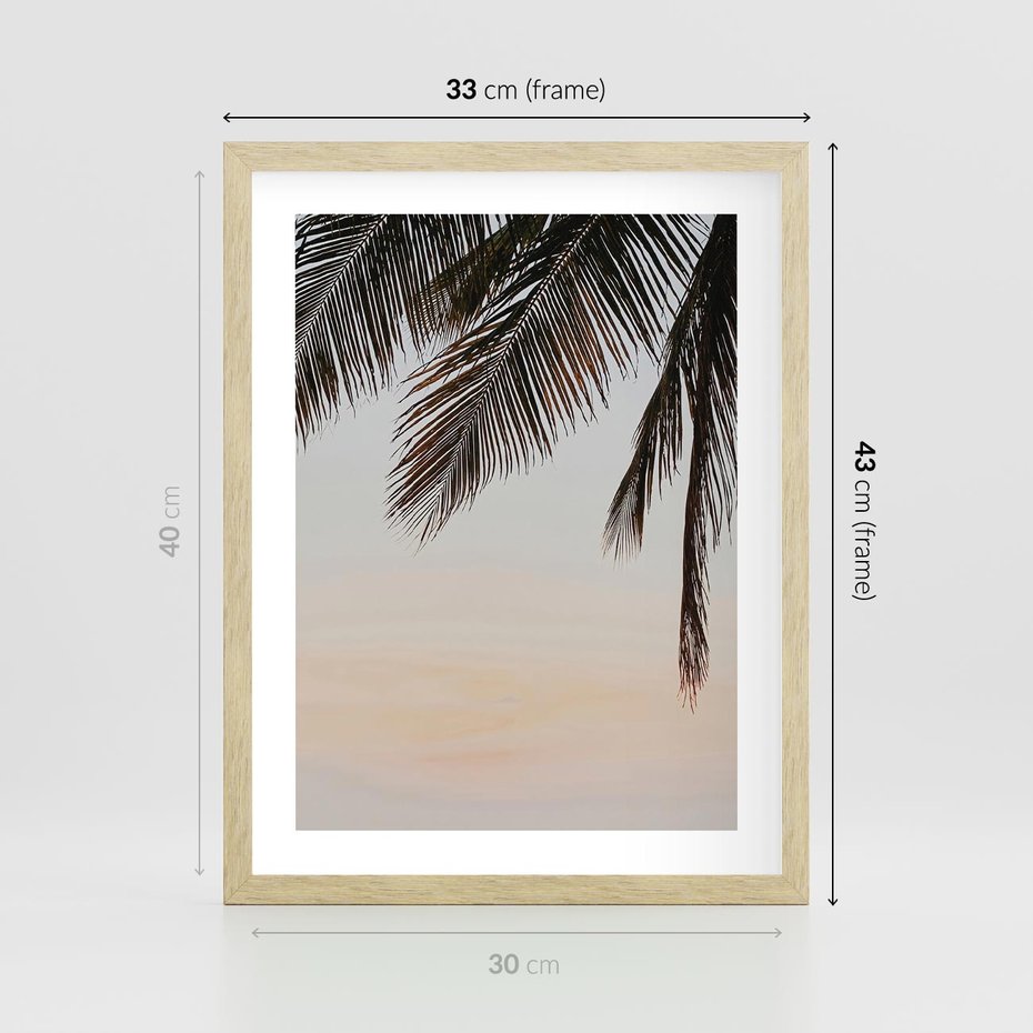 Plakat w ramie 30x40 - Tropikalna Harmonia - palmy na tle nieba - rama drewno