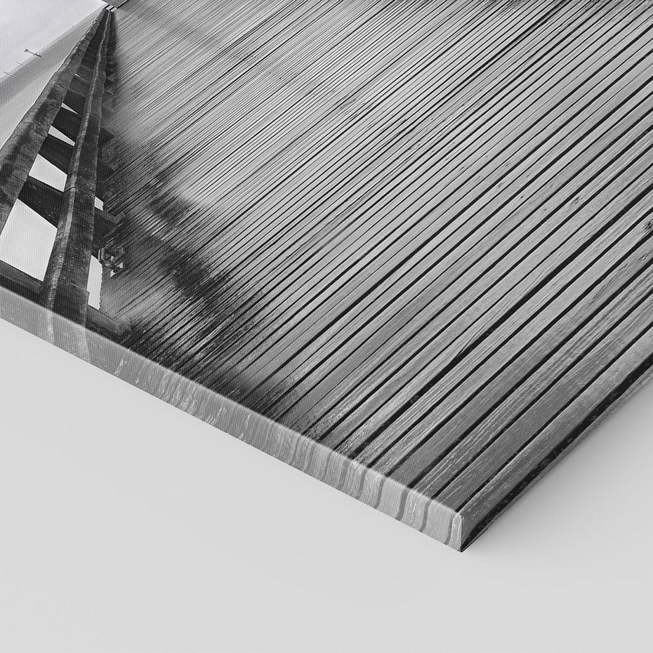 Obraz na płótnie 50x70 - Romantyczny pomost z latarnią - pomost, latarnia