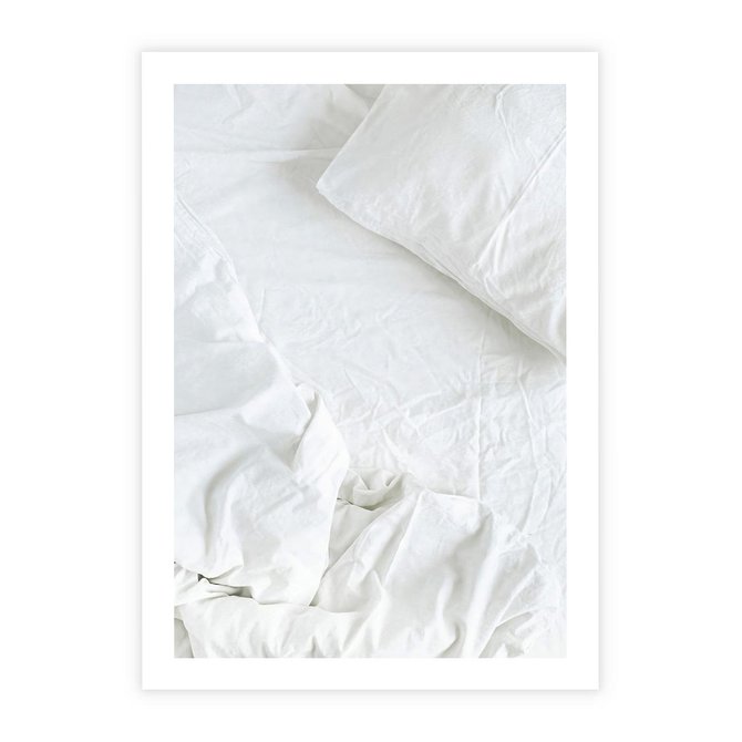 Plakat bez ramy 21x30 - Sztuka i Komfort - pościel, biała kołdra poduszka