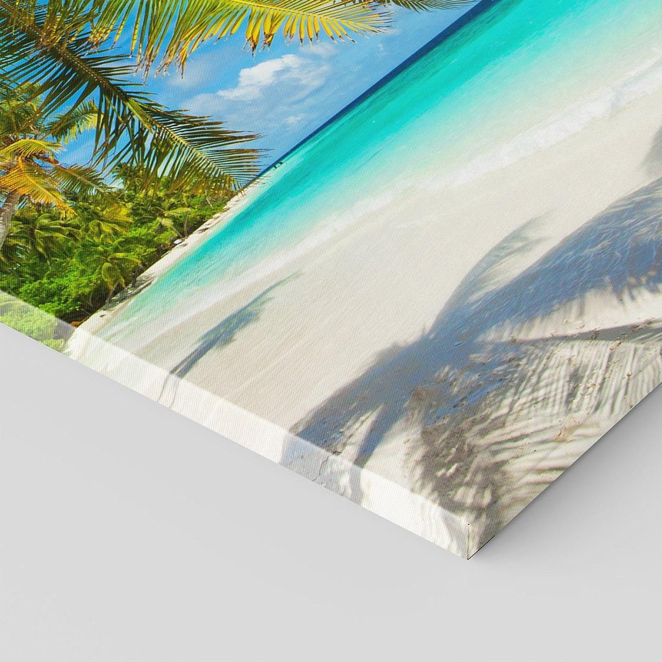 Obraz na płótnie 50x70 - Raj na Malediwach: Plaża, Morze i Palmy - Malediwy, plaża