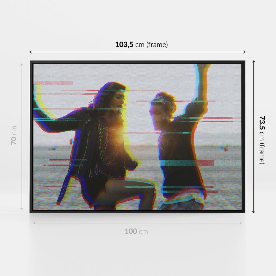 Obraz w ramie 100x70 - Taniec tęsknot - zdjęcie w stylu retro, dodane kolorowe akcenty - rama czarna