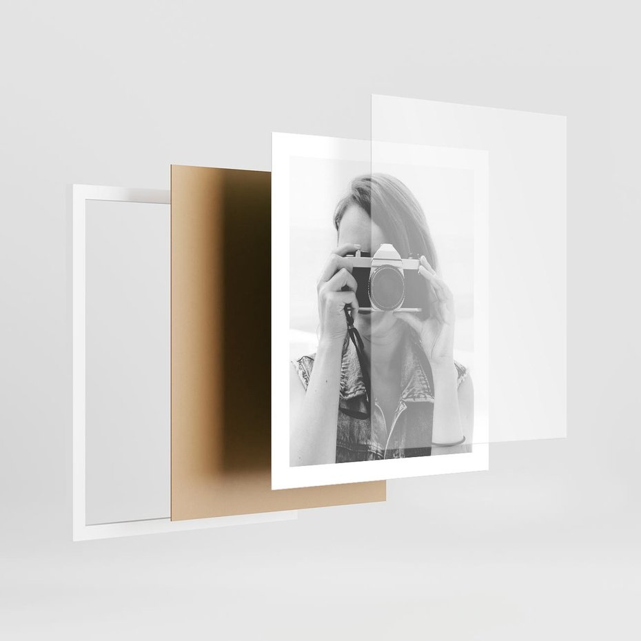 Plakat w ramie 40x50 - Zrób mi Zdjęcie - fotografia, kobieta z aparatem - rama biała