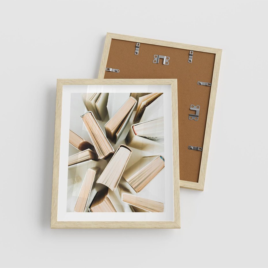 Plakat w ramie 40x50 - Odcienie Wiedzy - książki, ujęcie z góry - rama drewno