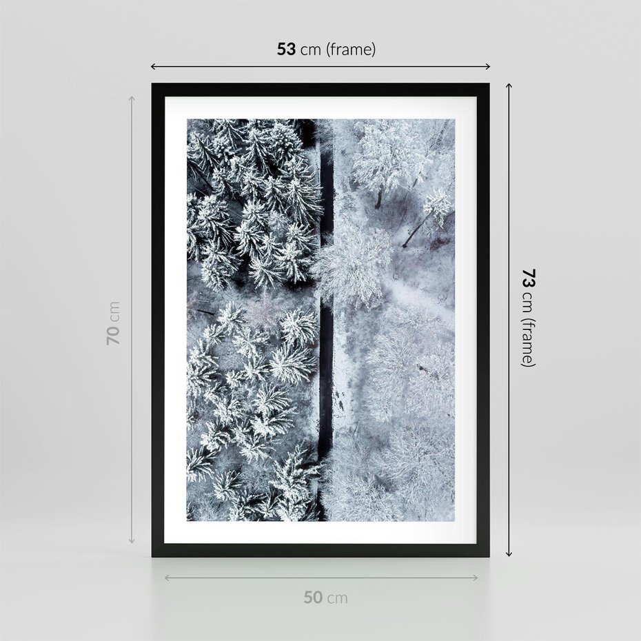 Plakat w ramie 50x70 - Ujęcie Zimowej Szosy - zima, śnieg - rama czarna