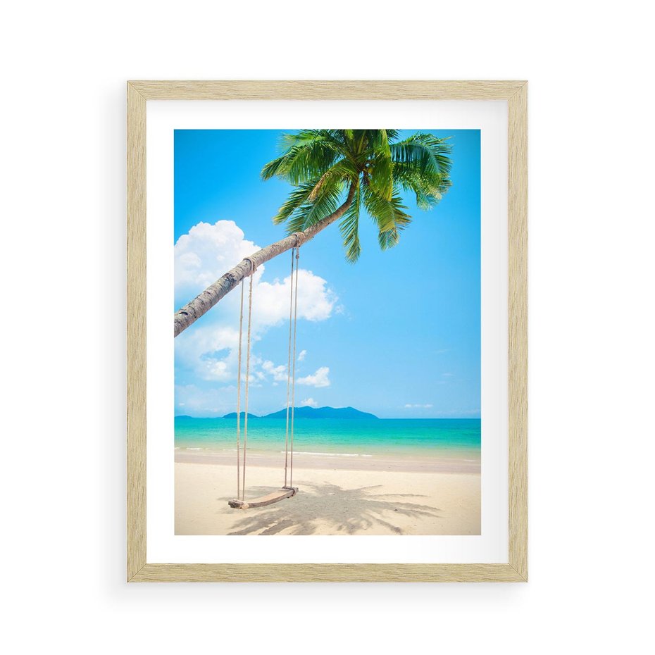 Plakat w ramie 40x50 - Hawajska palma i huśtawka na plaży - palma, huśtawka - rama drewno