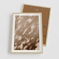 Plakat w ramie 50x70 - Abstrakcyjna Kompozycja: Cień na Ścianie - cień na ścianie, beżowe kolory - rama drewno